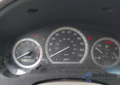 2004 Toyota Sienna Ce/Le z USA, uszkodzony, nr VIN 5TDZA23C74S214900